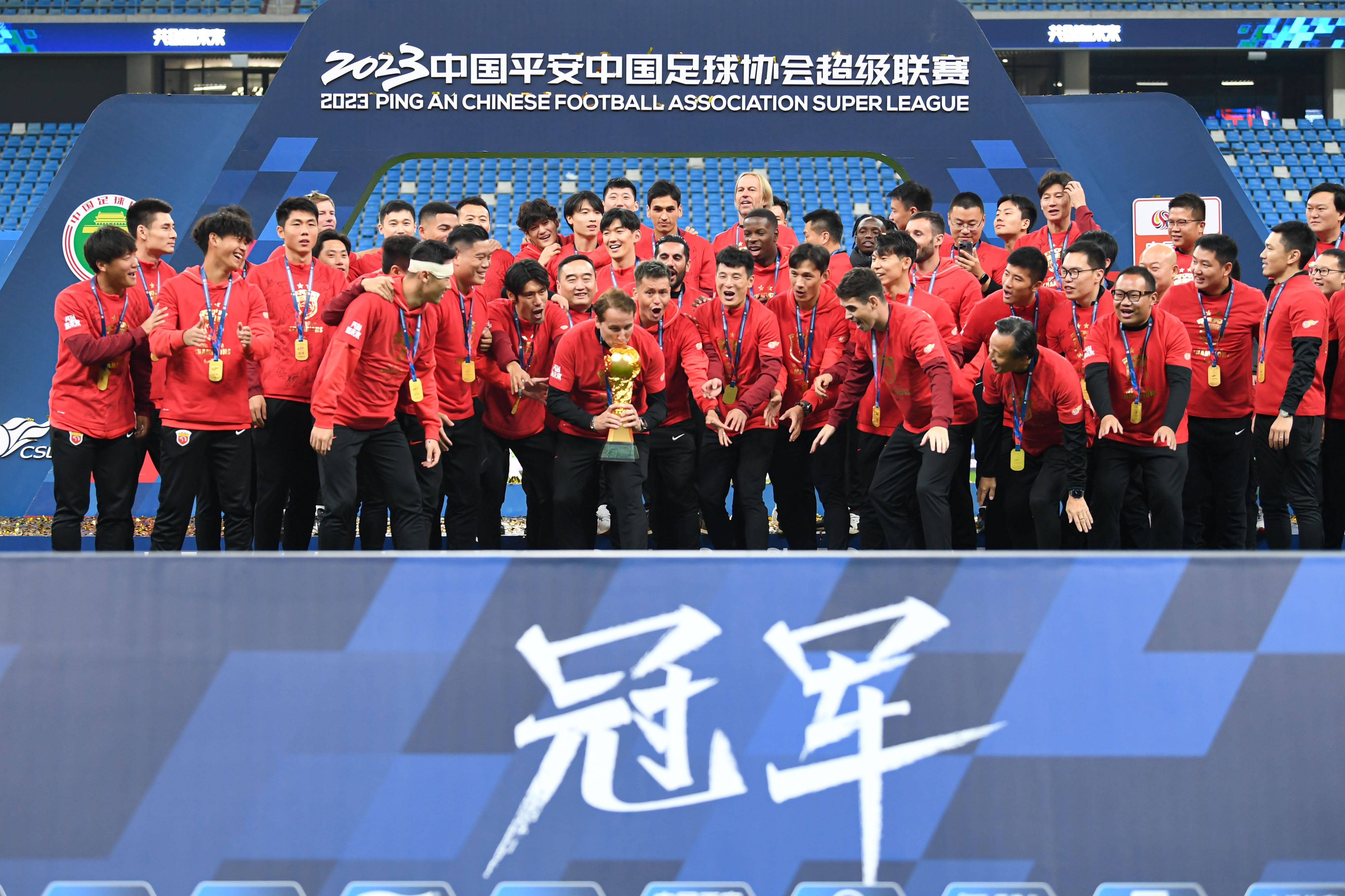 b体育官方入口-关于上海上港在比赛中展现强劲实力的信息