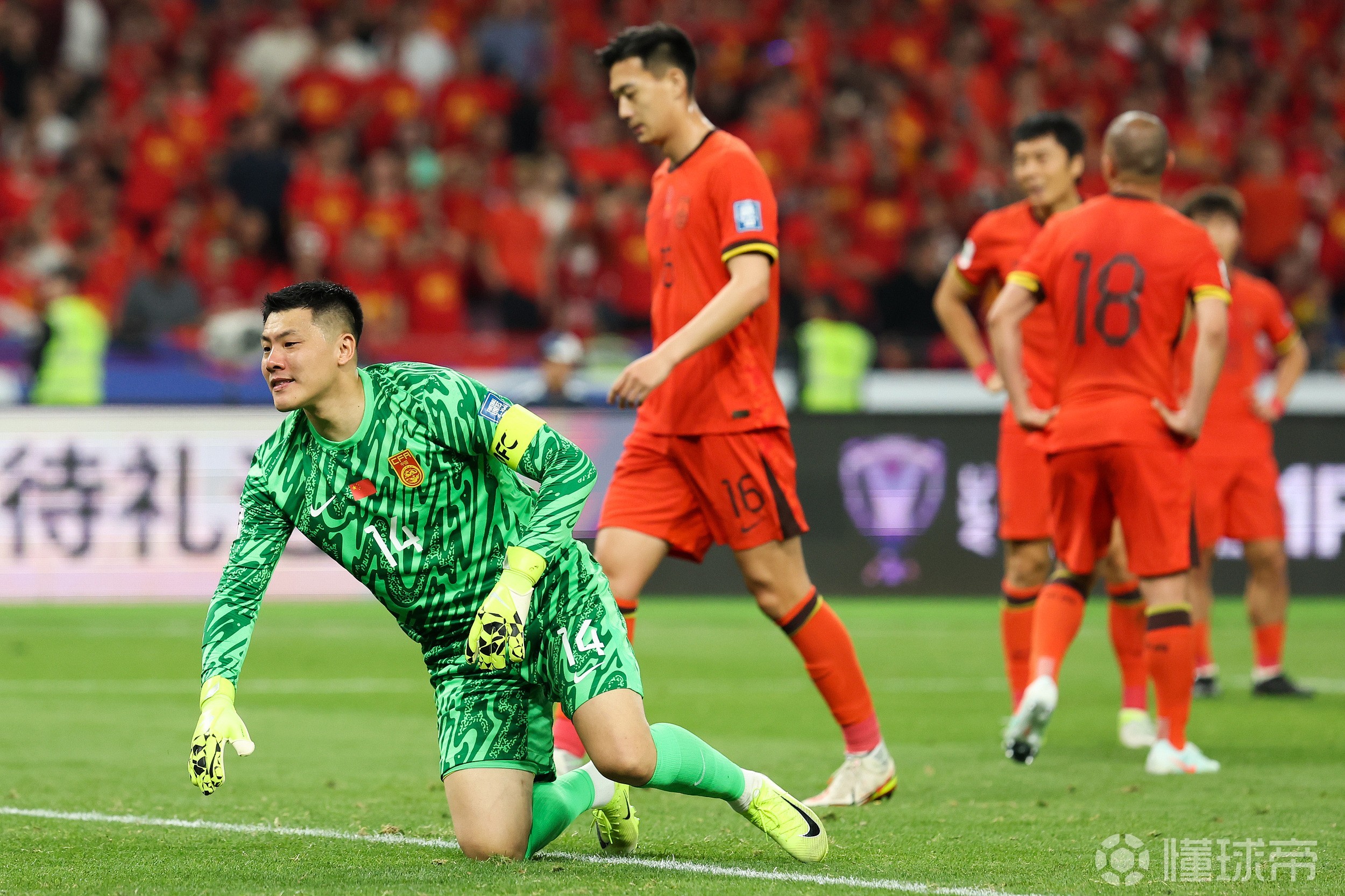 热议国足1-0中国香港：大部分时间索然无味加快选帅效率的简单介绍